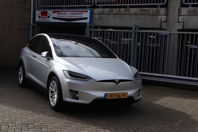 Grijs Gebruikt 2018 Tesla Model X SUV | € 29.499 (Super prijs) - Afbeelding 1/4