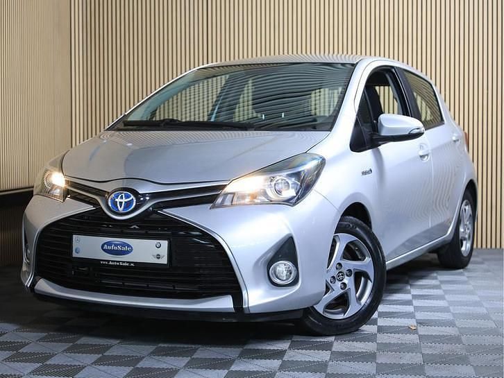 Occasion 2015 Toyota Yaris Hatchback | € 12.444 (Goede deal) - Afbeelding 1/4