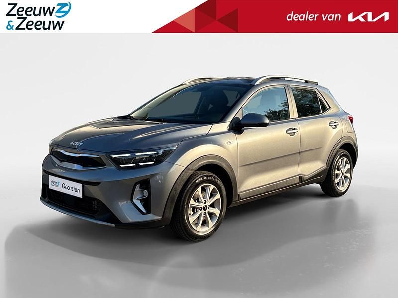 Astro grey m Occasion 2024 Kia Stonic SUV | € 21.945 (Eerlijke prijs) - Afbeelding 1/4