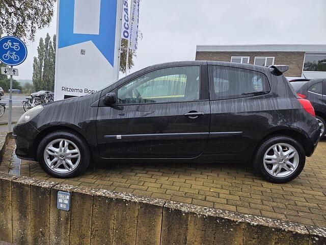 Occasion Renault Clio II Exception 75 PK (55 kW) 2006 Zwart Hatchback