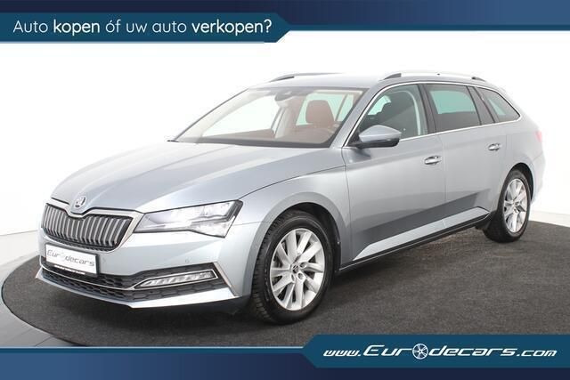 Grijs, metallic lak Gebruikt 2021 Skoda Superb Stationwagen | € 24.400 (Goede deal) - Afbeelding 1/4