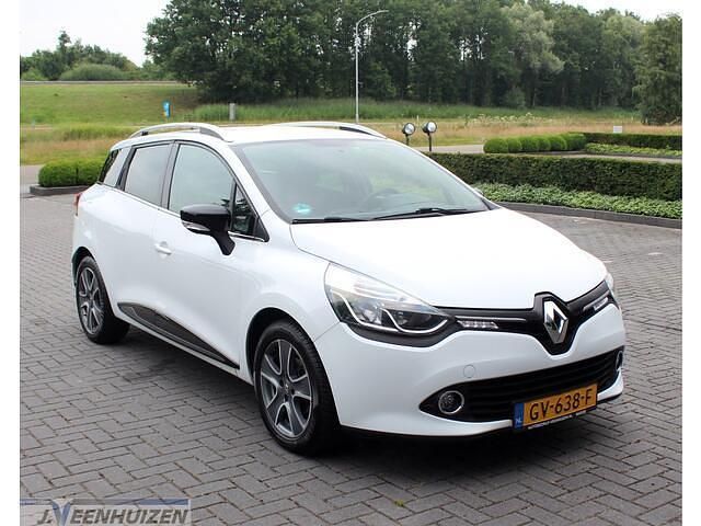 Wit Gebruikt 2015 Renault Clio GrandTour Night&Day Stationwagen | € 4.799 (Eerlijke prijs) - Afbeelding 1/4
