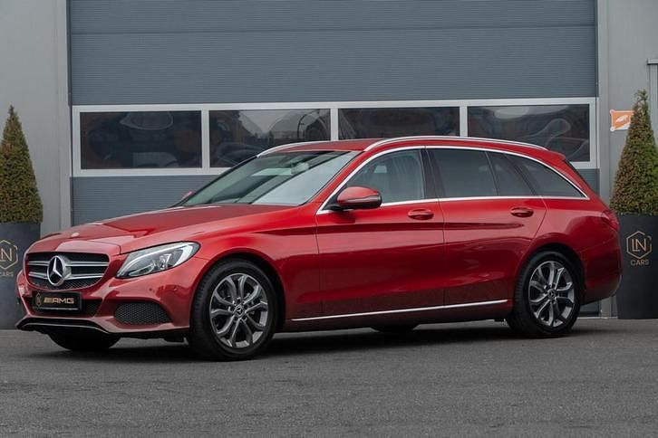 Rood Gebruikt 2018 Mercedes C180 Business Stationwagen | € 18.950 (Eerlijke prijs) - Afbeelding 1/4