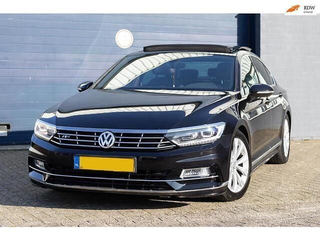 Overige Gebruikt 2016 VW Passat R-line Sedan | € 15.950 (Eerlijke prijs) - Afbeelding 1/4