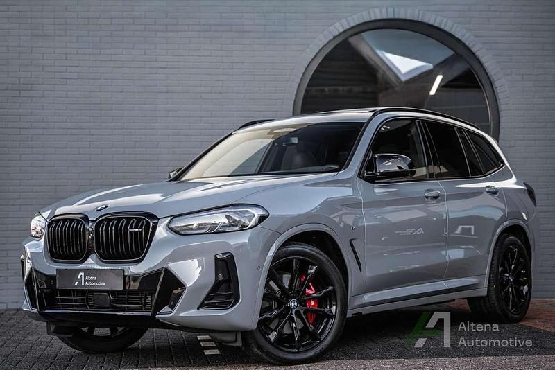 Grijs (metallic) Occasion 2022 BMW X3 Executive SUV | € 71.950 - Afbeelding 1/3