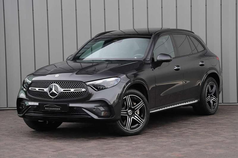 Grijs Gebruikt 2024 Mercedes GLC400d AMG SUV | € 77.500 (Eerlijke prijs) - Afbeelding 1/4