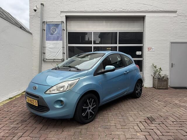 Blauw Occasion 2009 Ford Ka Titanium Hatchback | € 3.245 (Eerlijke prijs) - Afbeelding 1/4