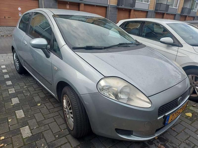 Occasion Fiat Punto 77 PK (56 kW) 2006 Zilver MPV