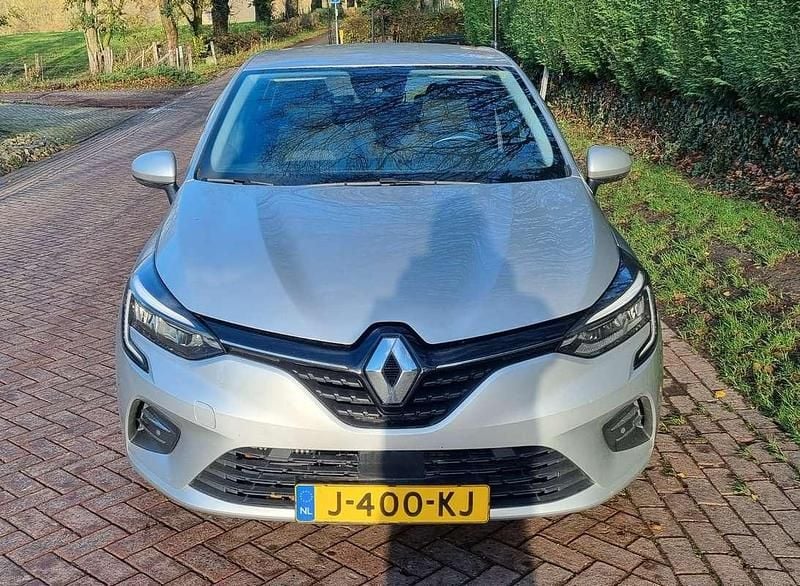 Zilver Gebruikt 2020 Renault Clio V Zen Hatchback | € 10.500 (Goede deal) - Afbeelding 1/4