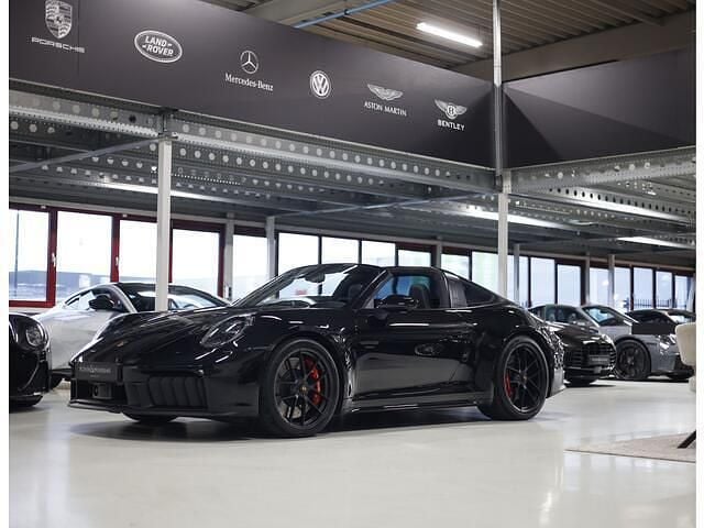 Zwart, metallic lak Gebruikt 2025 Porsche 911 Targa 4 Cabriolet | € 264.950 - Afbeelding 1/4