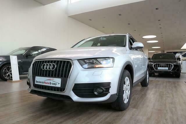 Grijs Gebruikt 2012 Audi Q3 SUV | € 12.900 (Duur) - Afbeelding 1/4