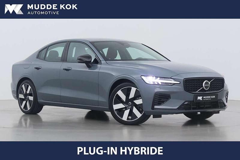 Grijs, metallic lak Nieuw 2025 Volvo S60 Plus Sedan | € 44.700 - Afbeelding 1/4