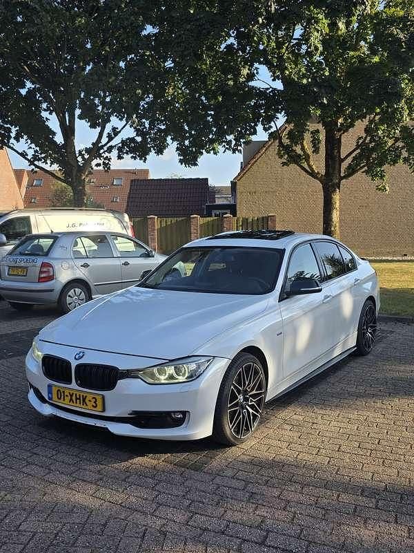 Gebruikt 2012 BMW 328 M Sport Sedan | € 13.500 - Afbeelding 1/4