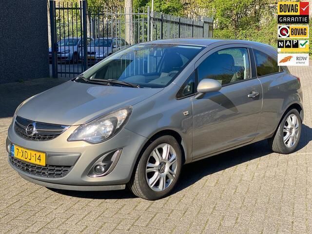 Bruin Gebruikt 2014 Opel Corsa Hatchback | € 3.450 - Afbeelding 1/4