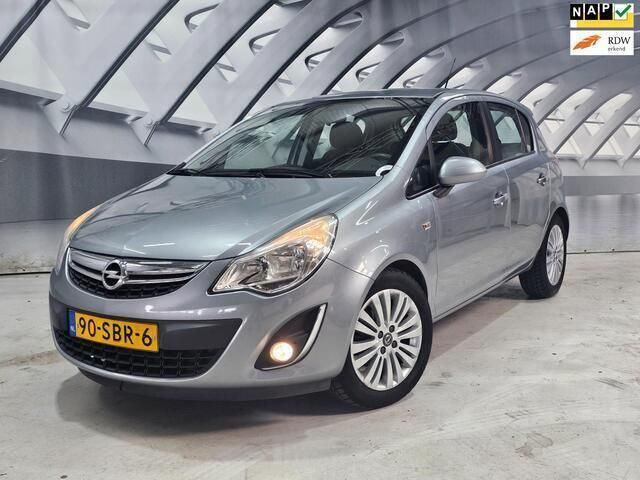 Grijs Gebruikt 2011 Opel Corsa Edition Hatchback | € 4.499 (Eerlijke prijs) - Afbeelding 1/4