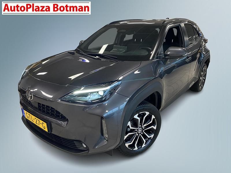 Grijs Gebruikt 2024 Toyota Yaris Cross Edition SUV | € 28.950 (Eerlijke prijs) - Afbeelding 1/4