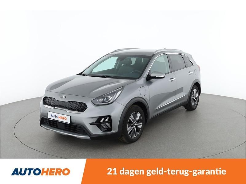 Grijs Gebruikt 2020 Kia Niro SUV | € 20.249 (Super prijs) - Afbeelding 1/4