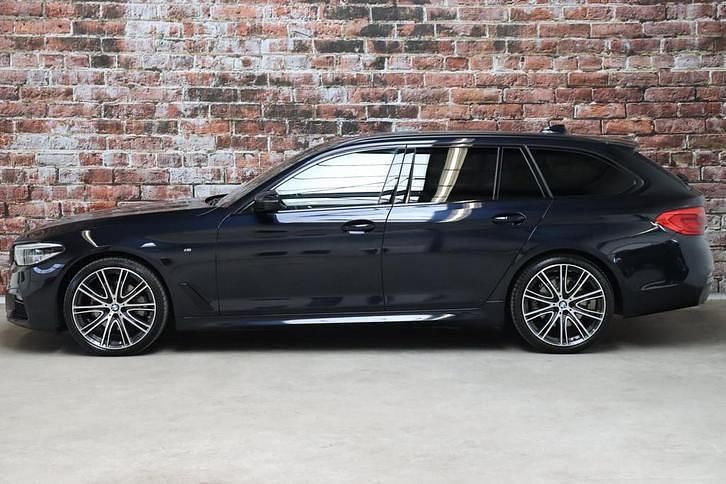 Occasion BMW 520 Executive 184 PK (135 kW) 2020 Zwart, metallic lak Stationwagen