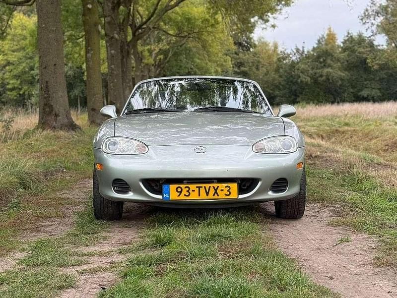 Occasion Mazda MX5 Exclusive 110 PK (80 kW) 2003 Zilver Cabriolet