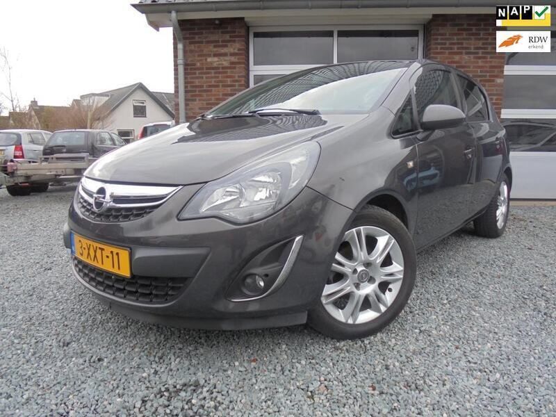 Grijs Gebruikt 2014 Opel Corsa Hatchback | € 5.850 (Iets duurder) - Afbeelding 1/4