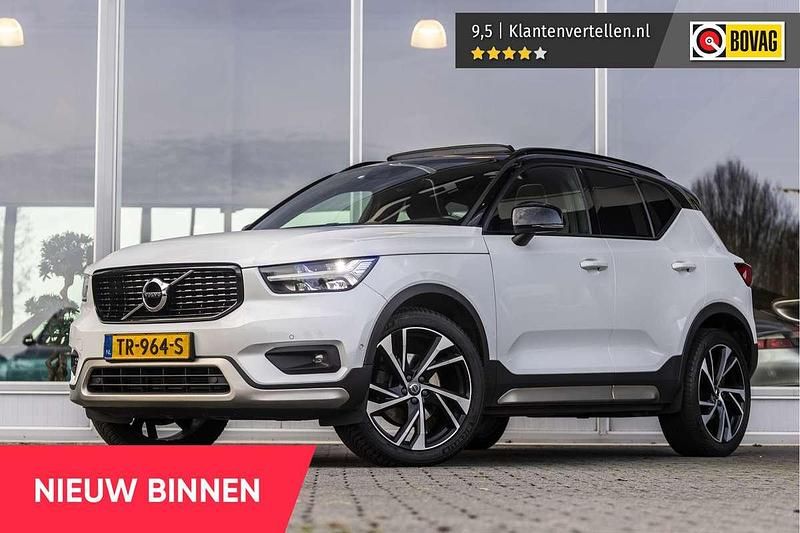 Wit (metallic) Gebruikt 2018 Volvo XC40 R-Design SUV | € 27.450 (Eerlijke prijs) - Afbeelding 1/4