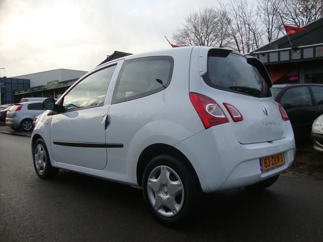Occasion Renault Twingo Authentique 75 PK (55 kW) 2012 Wit Hatchback