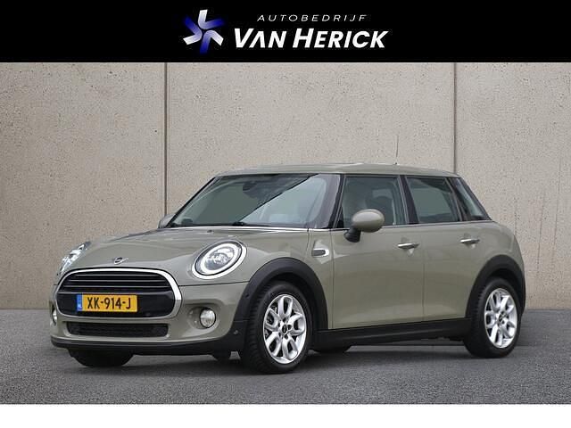 Occasion Mini Cooper Pepper 136 PK (100 kW) 2019 Grijs (metallic) Hatchback