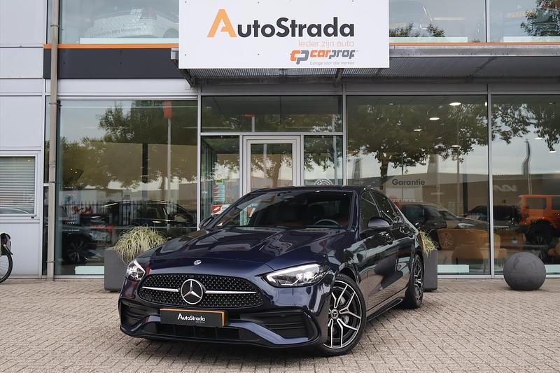 Occasion Mercedes C200 AMG line 204 PK (150 kW) 2021 Blauw Sedan