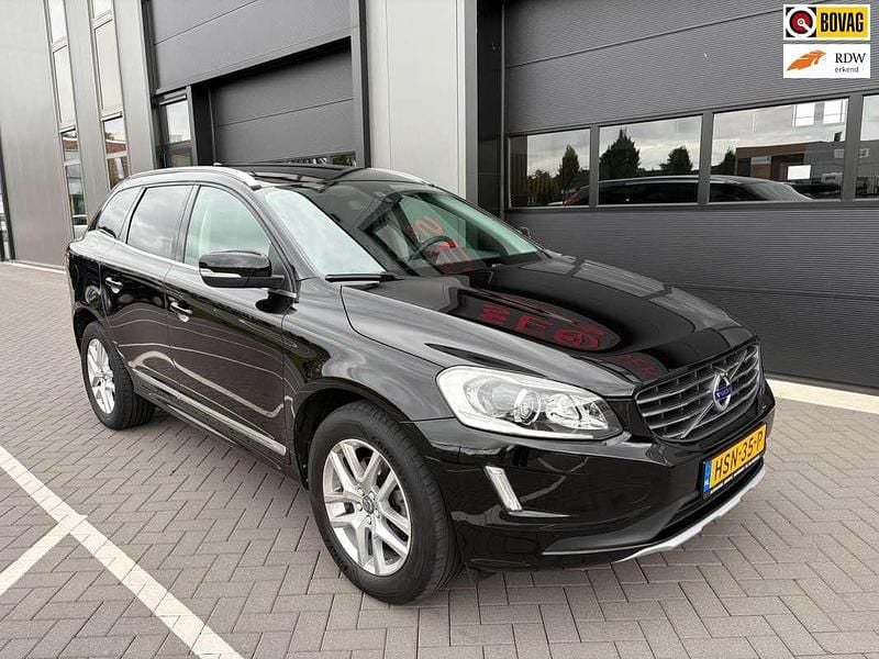 Zwart Gebruikt 2016 Volvo XC60 Summum SUV | € 23.500 (Eerlijke prijs) - Afbeelding 1/4
