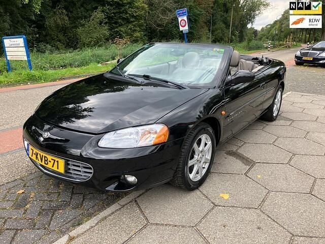 Zwart Gebruikt 2002 Chrysler Sebring Cabriolet Cabriolet | € 4.500 - Afbeelding 1/4