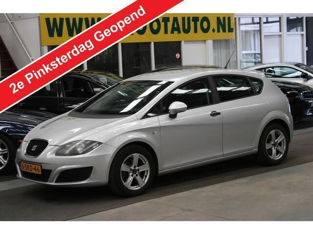 Grijs Gebruikt 2011 Seat Leon Hatchback | € 4.944 (Eerlijke prijs) - Afbeelding 1/4