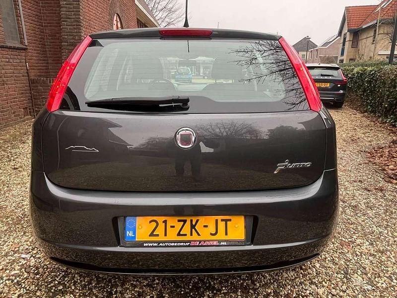 Occasion Fiat Grande Punto Dynamic 78 PK (57 kW) 2008 Grijs Hatchback