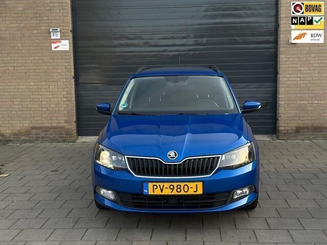 Blauw Gebruikt 2017 Skoda Fabia Drive Stationwagen | € 8.500 (Eerlijke prijs) - Afbeelding 1/4