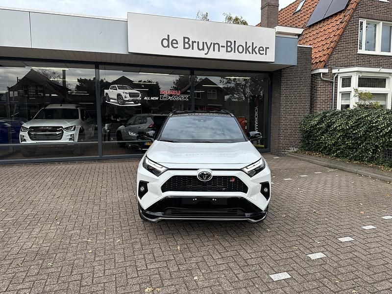 Nieuw Toyota RAV4 Hybrid Sport 306 PK (225 kW) 2025 Wit SUV