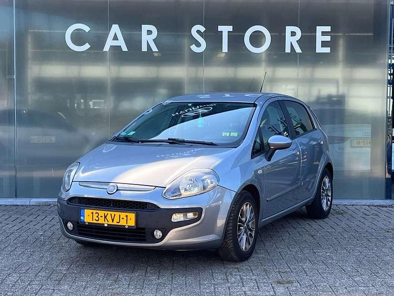 Grijs Gebruikt 2010 Fiat Punto Evo Racing Hatchback | € 2.745 (Eerlijke prijs) - Afbeelding 1/4