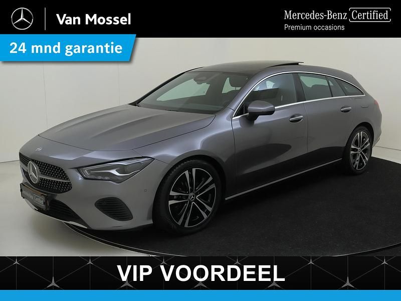 Grijs Gebruikt 2023 Mercedes CLA180 Shooting Brake Luxury Stationwagen | € 32.945 (Eerlijke prijs) - Afbeelding 1/4