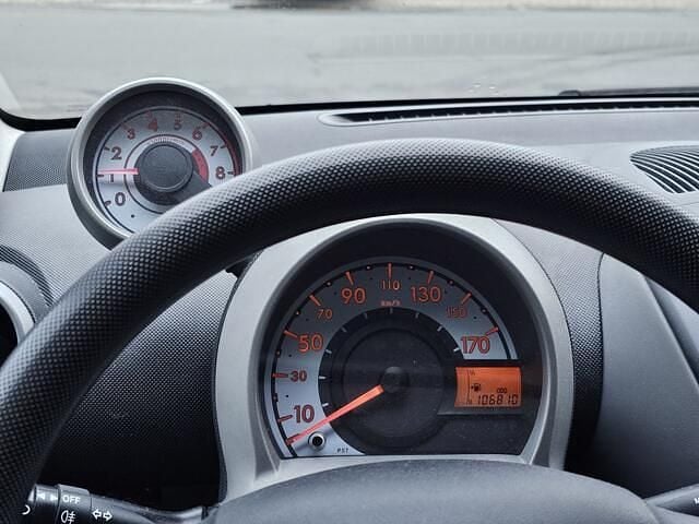 Occasion Toyota Aygo 68 PK (50 kW) 2008 Grijs Hatchback