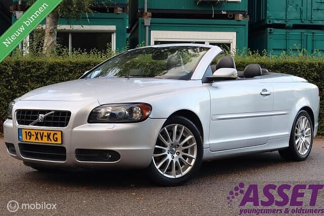 Grijs Gebruikt 2006 Volvo C70 Momentum Cabriolet | € 10.995 (Iets duurder) - Afbeelding 1/4