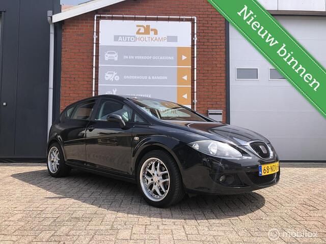 Zwart Gebruikt 2006 Seat Leon Sport Hatchback | € 2.950 (Eerlijke prijs) - Afbeelding 1/4
