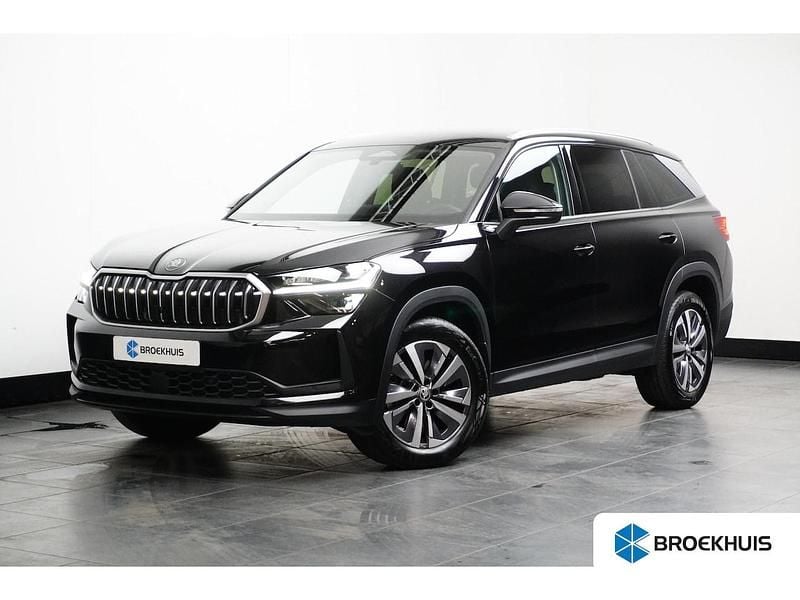 Zwart Gebruikt 2024 Skoda Kodiaq Selection SUV | € 43.900 (Eerlijke prijs) - Afbeelding 1/4