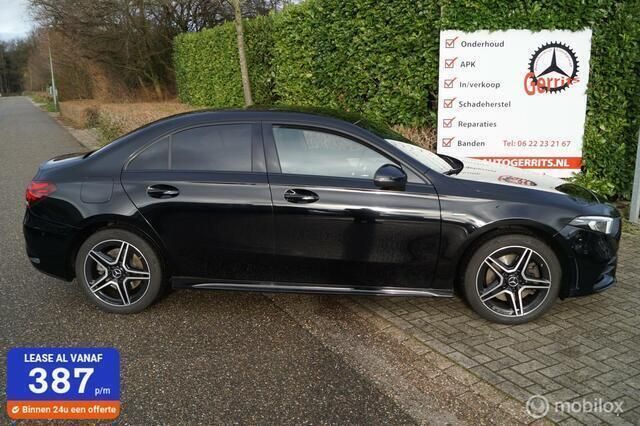 Zwart Gebruikt 2020 Mercedes A250 AMG Sedan | € 28.945 (Eerlijke prijs) - Afbeelding 1/4
