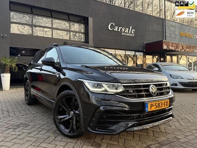 Zwart Gebruikt 2021 VW Tiguan Business+ SUV | € 35.250 (Eerlijke prijs) - Afbeelding 1/4