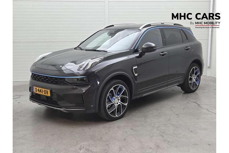 Zwart Gebruikt 2024 Lynk & Co 01 SUV | € 24.900 (Goede deal) - Afbeelding 1/4