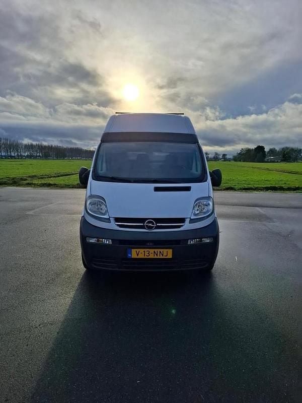 Occasion Opel Vivaro 120 PK (88 kW) 2005 Wit MPV