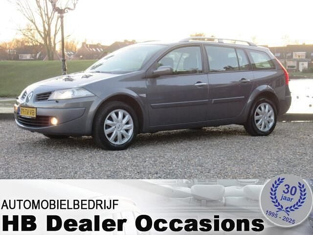 Grijs (metallic) Occasion 2007 Renault Mégane GrandTour Stationwagen | € 1.950 (Eerlijke prijs) - Afbeelding 1/4