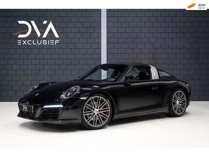 Zwart, metallic lak Occasion 2017 Porsche 911 Targa 4S Cabriolet | € 122.950 (Eerlijke prijs) - Afbeelding 1/4