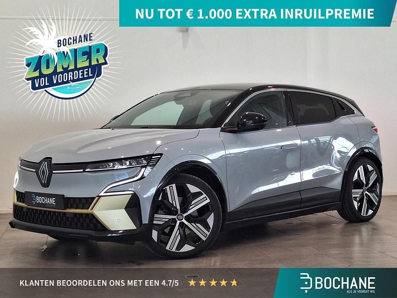 Grijs Gebruikt 2022 Renault Mégane Iconic Hatchback | € 26.695 (Eerlijke prijs) - Afbeelding 1/4