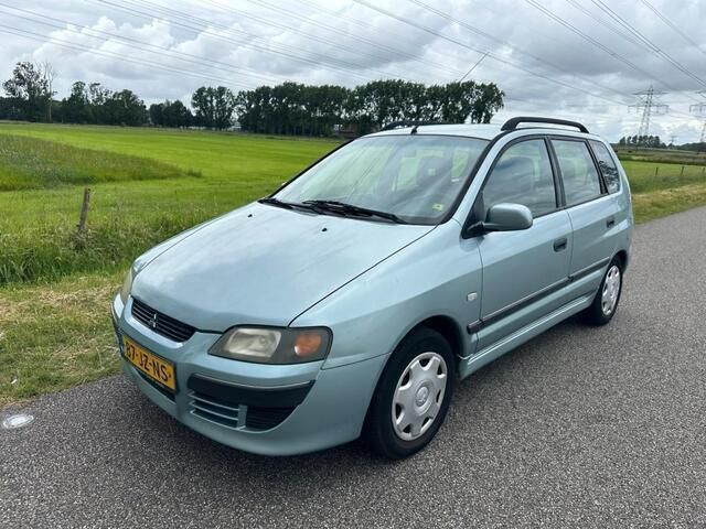 Grijs Gebruikt 2002 Mitsubishi Space Star Comfort Edition MPV | € 1.495 (Eerlijke prijs) - Afbeelding 1/4
