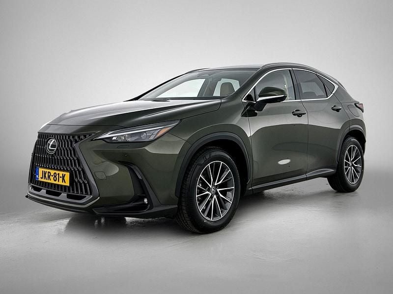 Groen Gebruikt 2024 Lexus NX450h+ Luxury Line SUV | € 54.950 (Iets duurder) - Afbeelding 1/4