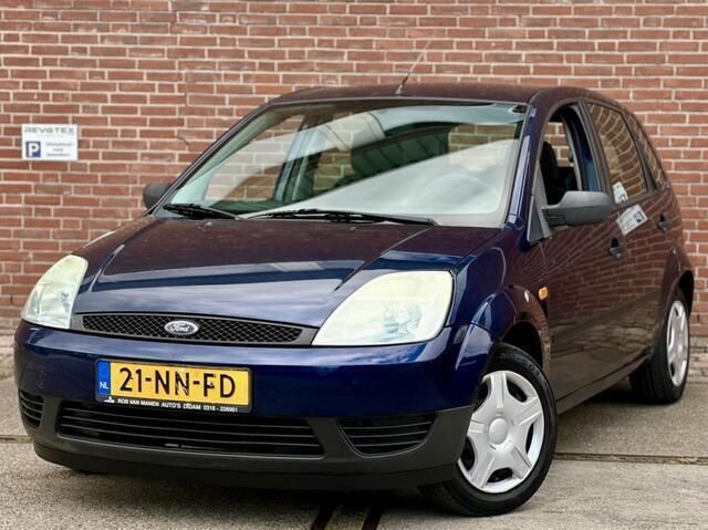 Blauw Gebruikt 2003 Ford Fiesta Ambiente Hatchback | € 1.750 (Eerlijke prijs) - Afbeelding 1/4